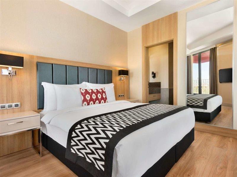 Ramada Encore Eskişehir Exterior foto