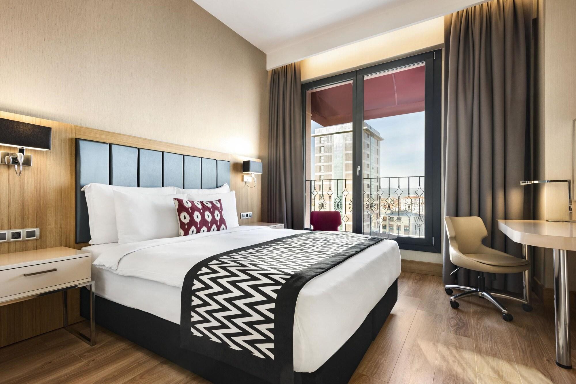 Ramada Encore Eskişehir Exterior foto
